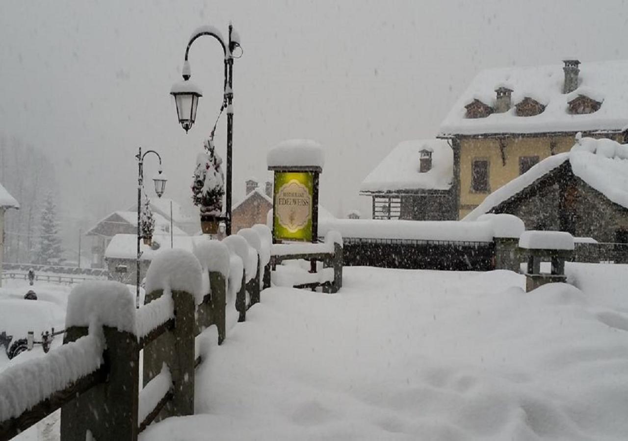 Indren Hus Hotel Alagna Valsesia Exterior photo