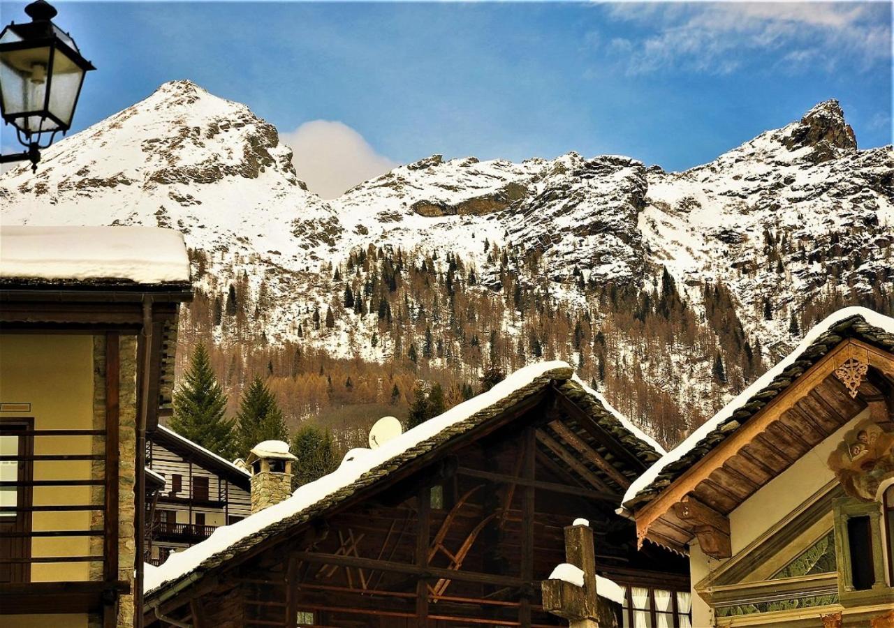 Indren Hus Hotel Alagna Valsesia Exterior photo